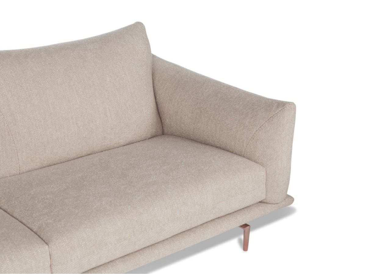 ספה תלת מושבית ארוכה DRAGEES במגוון ריפודים וצבעים