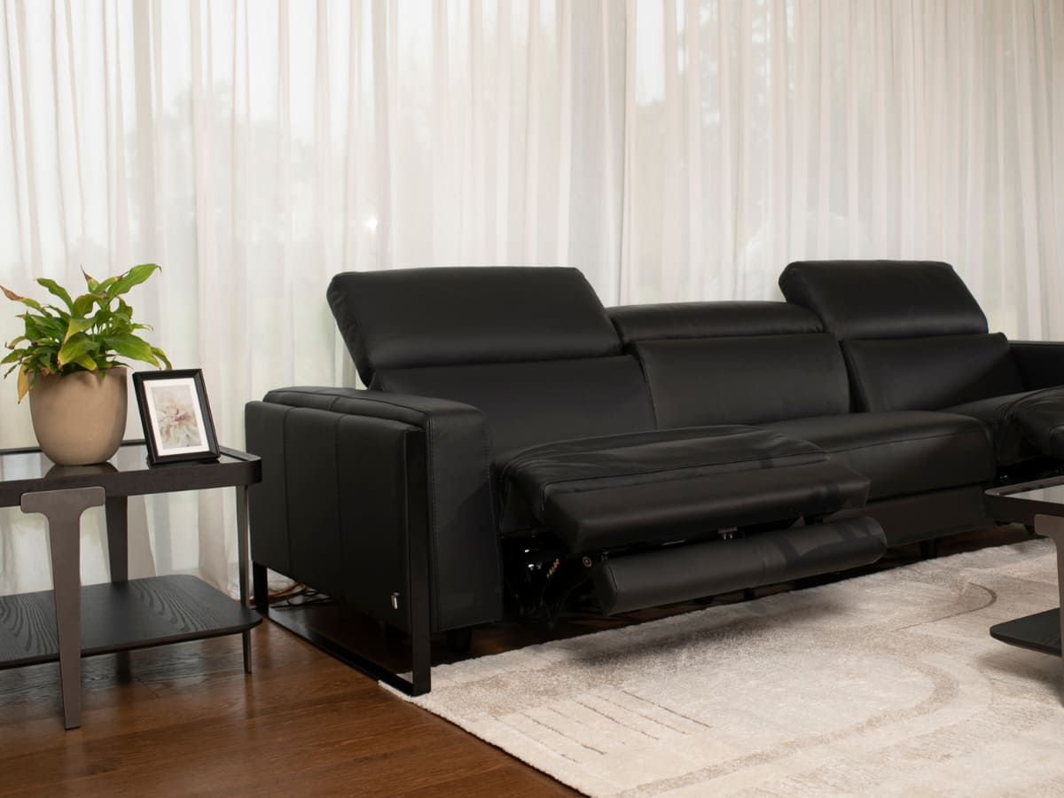 ספה תלת מושבית ארוכה PIER  במגוון ריפודים וצבעים